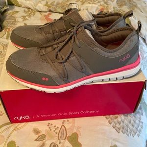 Ryka walking sneaker